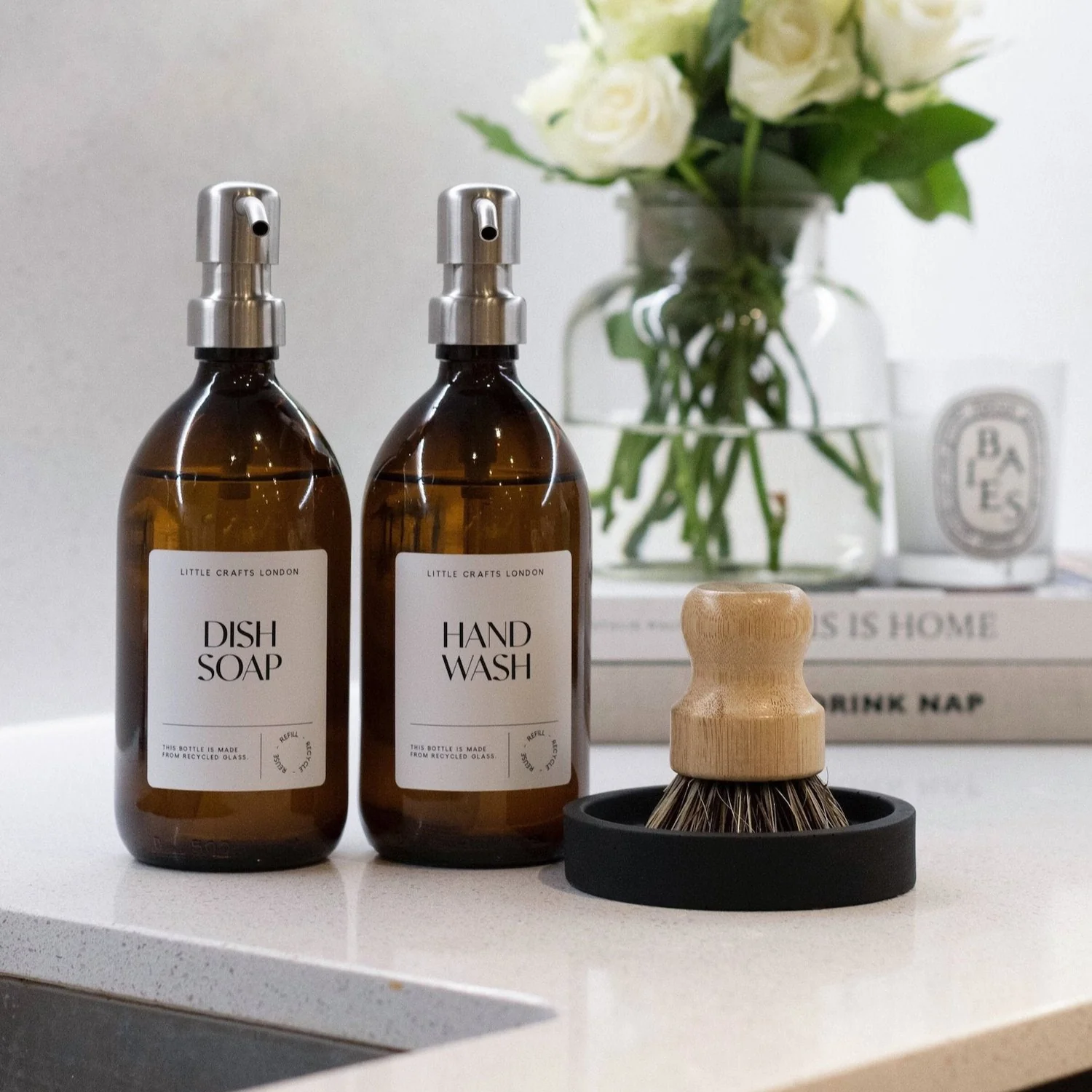 500ml Amber Glass Bottle with Metal Pump White Label - Image 7