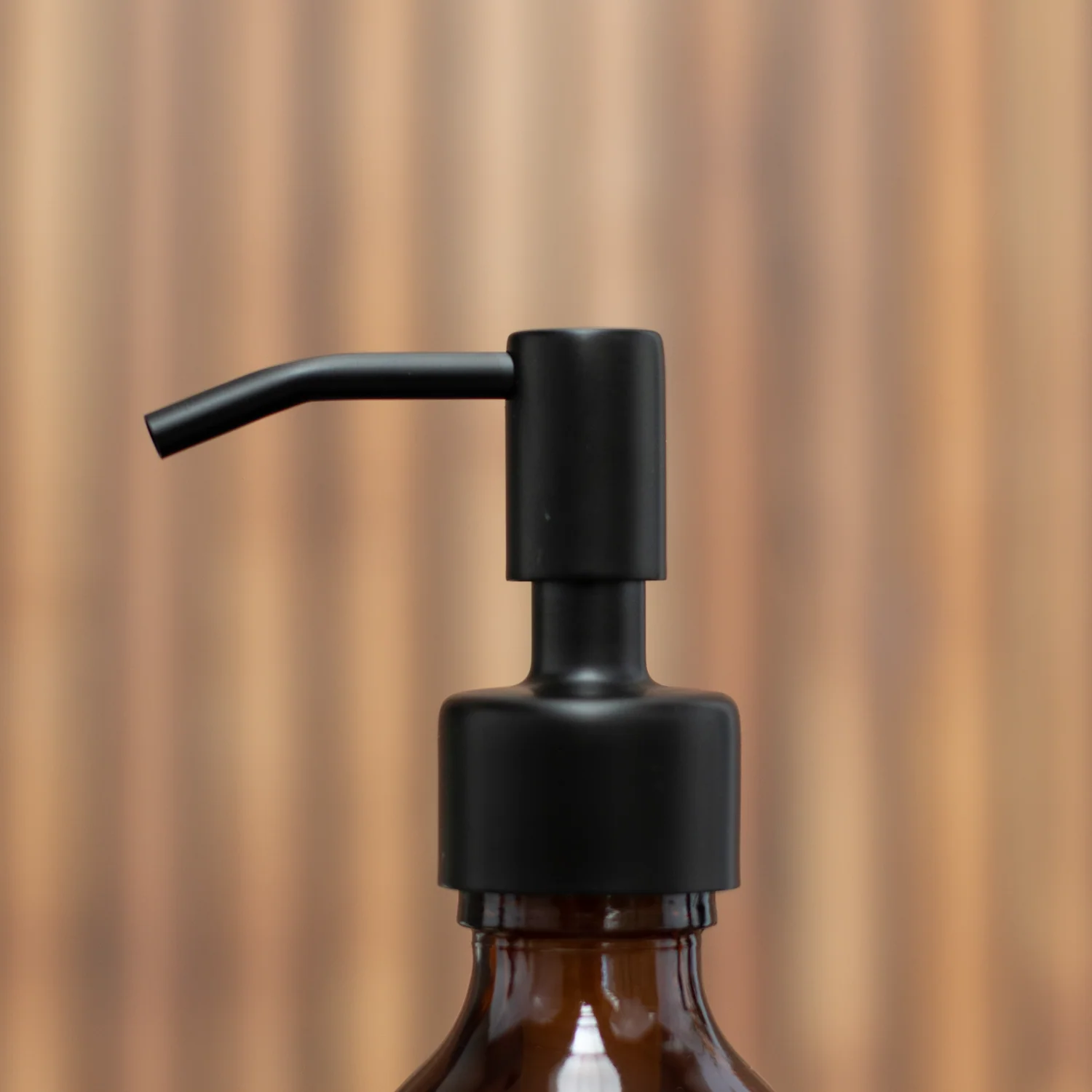 Stainless Steel, Bamboo / Plastic Pumps - Image 9